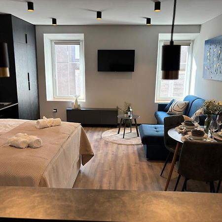 Studio Apartman Versi Old Town Задар Экстерьер фото