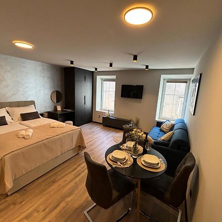 Studio Apartman Versi Old Town Задар Экстерьер фото